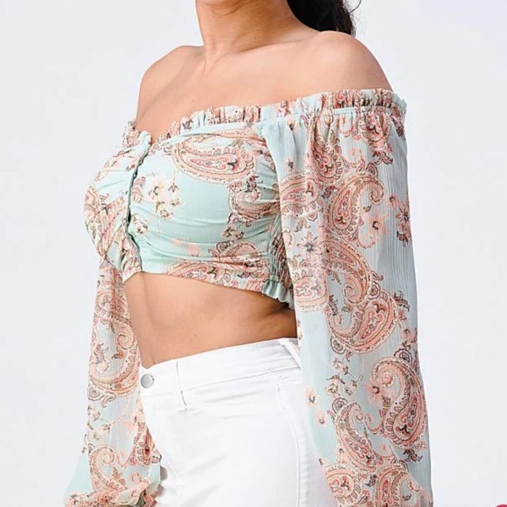 NWT Mint Paisley Top